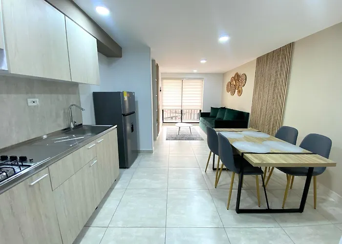 Hito 202 Amplio Apartaestudio En Av 19 Norte Con Balcon